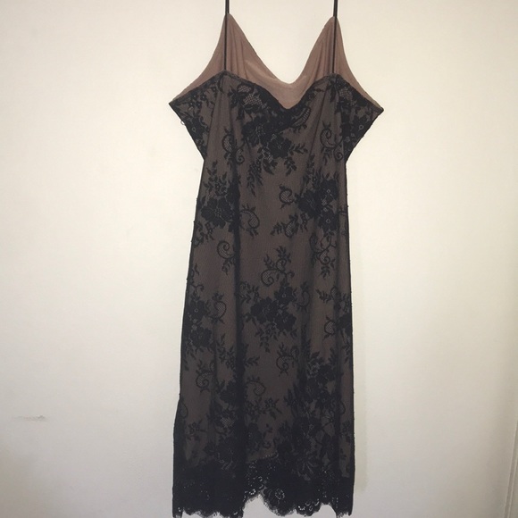 Dress - Picture 4 of 4